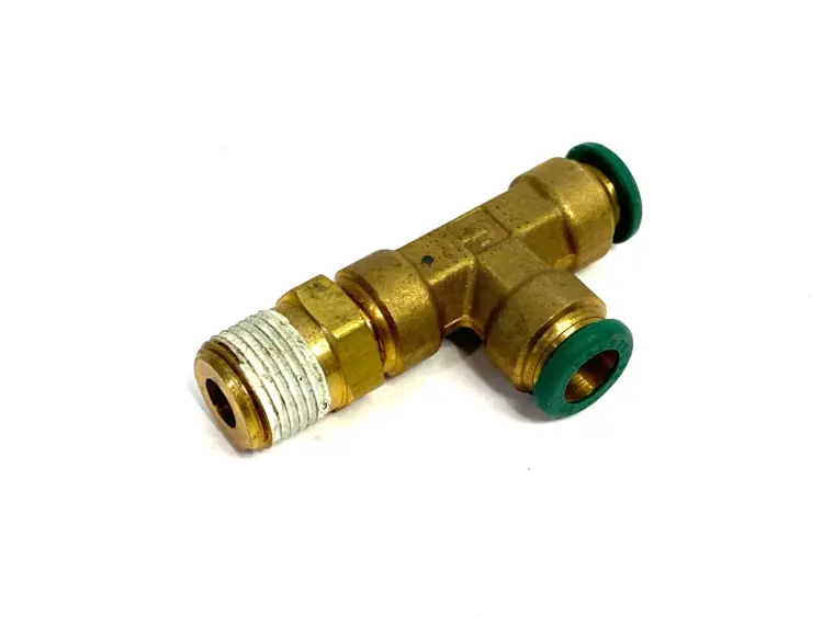 Used PARKER PRESTOLOK PUSH-TO-CONNECT SWIVEL ELBOW FITTING 3/8" X 3/8" Valves/Fittings | Maverick Industrial Sales #1109637