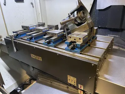 Used 2013 DOOSAN DNM400-II Vertical Machining Centers Illinois US | Machinery Marketing International #1352542