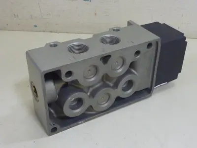 Used SMC US4486 Valves/Fittings Michigan US | Ideal Machinery #711719