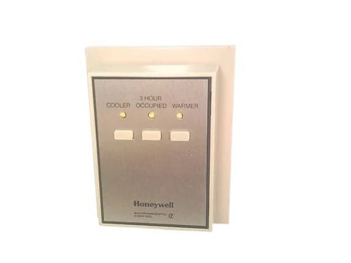 Honeywell T7147A1010 Temperature/Process Control [New]