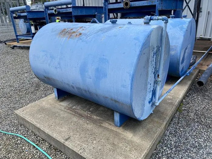 Used USED  500 GALLON CARBON STEEL HORIZONTAL TANK _UNKNOWN_ Carbon Steel Tanks North Carolina US | DH Griffin Used Equipment #1383709