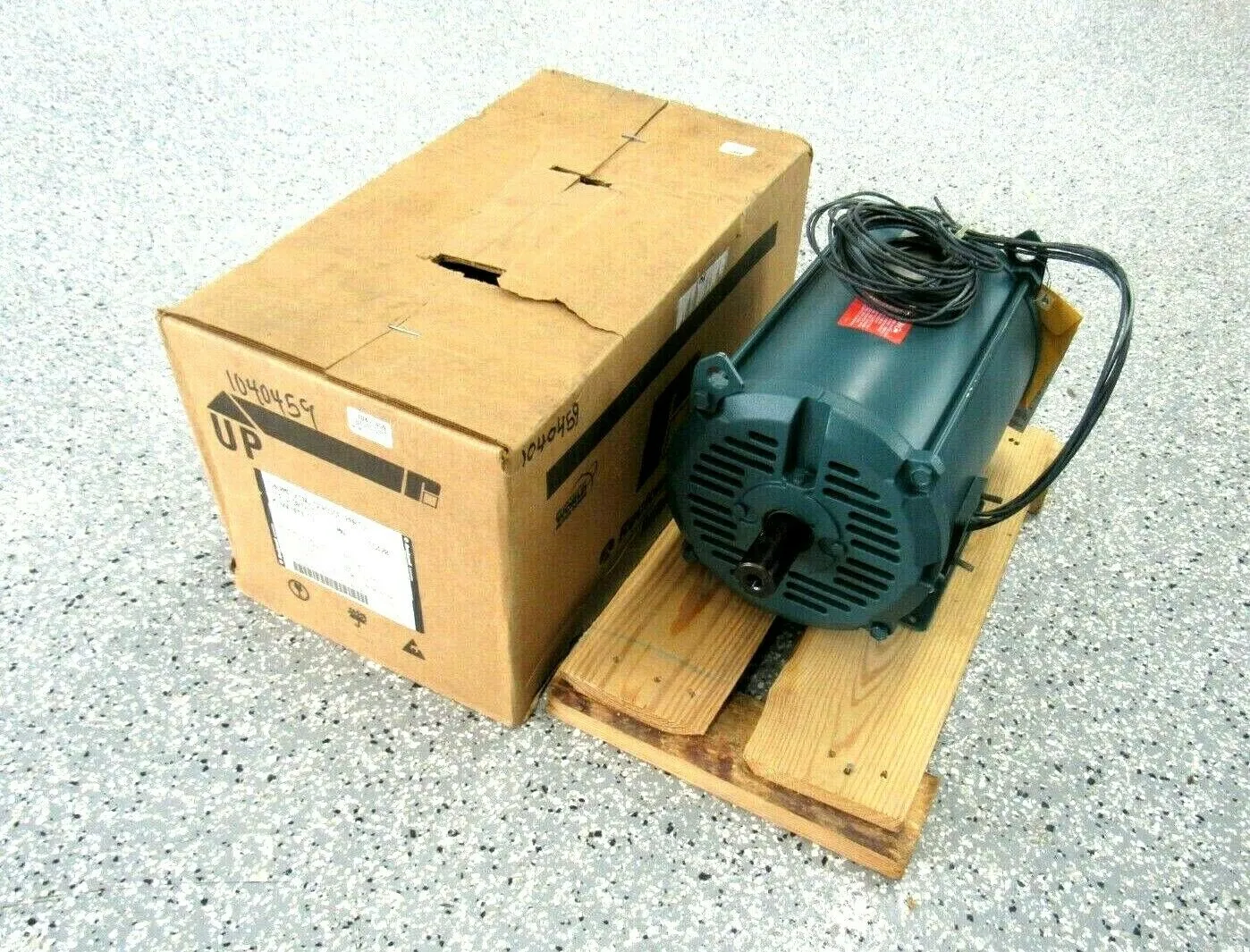 NEW RELIANCE ELECTRIC P21J8502D MOTOR 01UBZ7464101G THERMO KING 104-459 6.25HP