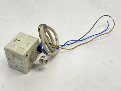 USED SMC DIGITAL VACUUM PRESSURE SWITCH 12-24VDC