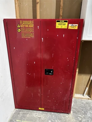 Used ULINE "H-1564S-R" Hazardous Storage Units Texas US | MachineryMax #1488312