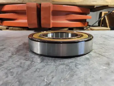 NEW SKF NU222ECM/C3