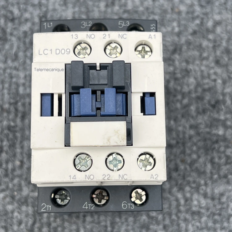 Used Schneider Electric LC1D09BD PLC Contactors California US | Davliegogo LLC #1706575
