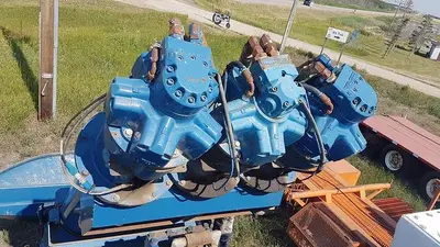 USED 1997 PEERLESS BAKER HUGHES HYDRA FRAC BLENDER TRAILER