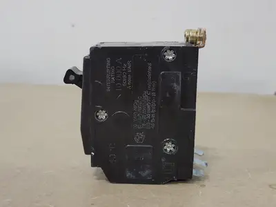 USED SQUARE D QOB240