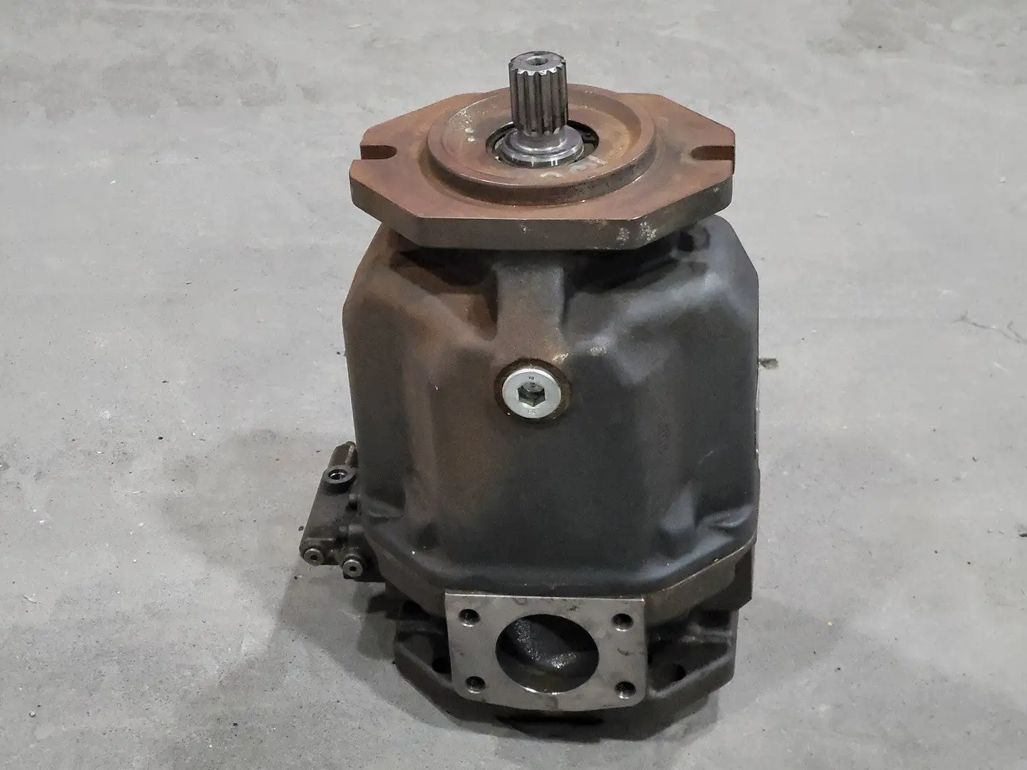 USED REXROTH AA10VO100DFR1/31L-PUC62K04