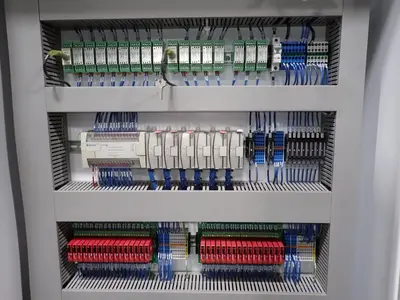 USED YASKAWA / MOTOMAN UP20 / DX200