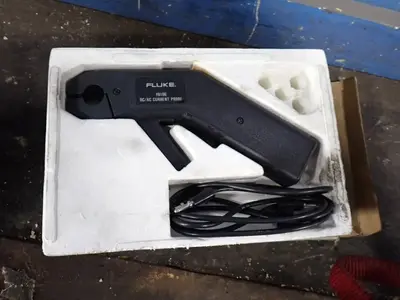 USED FLUKE Y8100