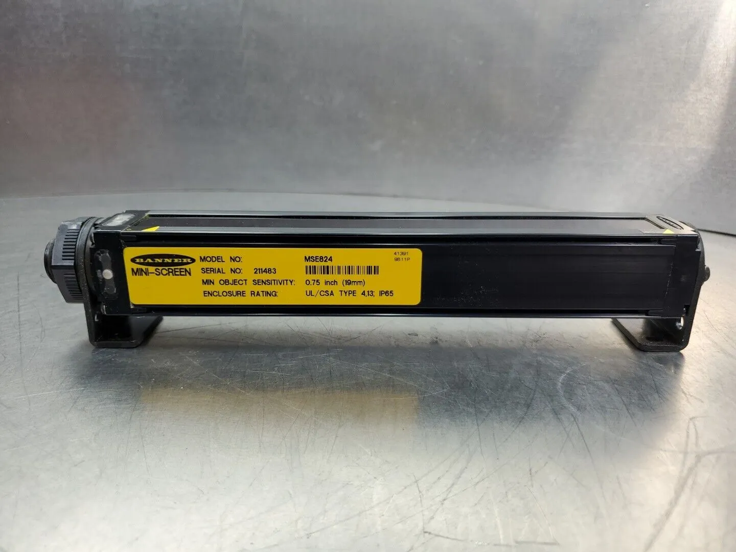 Banner MINI-SCREEN MSE824 Safety Curtains. 5E-24