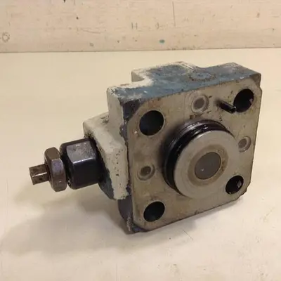 Used VICKERS CVCS25C1S2W24510AP10 Valves/Fittings Michigan US | Ideal Machinery #706274