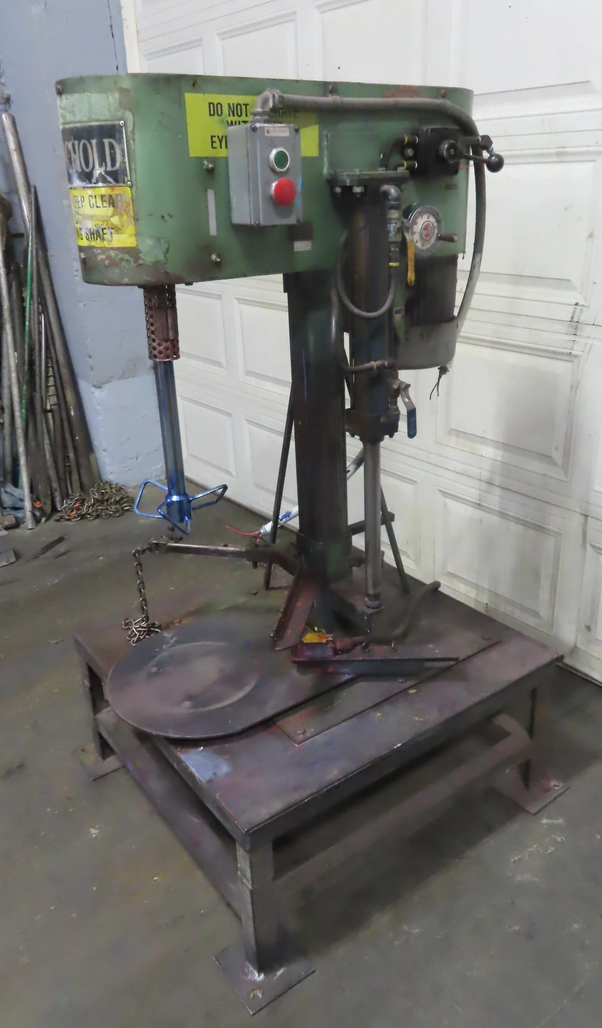 Schold Laboratory Bow-tie Mixer, 3 hp