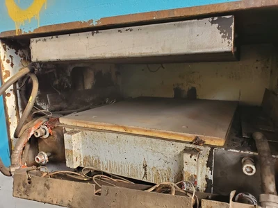 TMP 400 Ton 24x28 Hydraulic Press