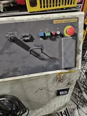USED 2015 FANUC R-200IB/210F