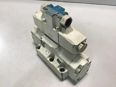 USED VICKERS DG4V36CMP7H750JA100