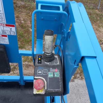 USED 2018 Genie GS-3246