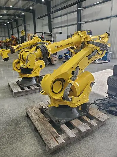 Used 2015 FANUC R-2000IC/210F Robots Ohio US | Six Axis Solutions #397825