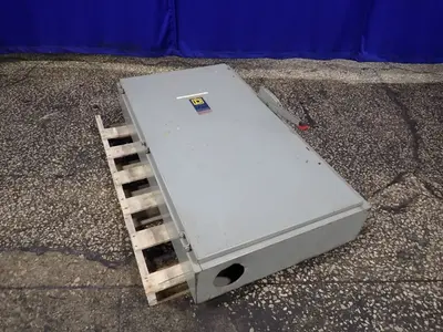 USED SQUARE D H325N