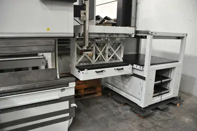 USED LVD PPEB TURBO EFL 220 TON X 3100 MM CNC