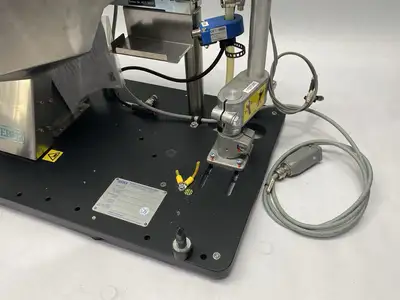 USED WEBER SCREWDRIVING GENTLE VIBRATORY STEP FEEDER SYSTEM, VERY LOW NOISE EMISSIONS