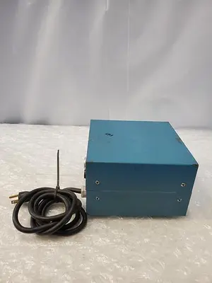 USED DEBOND TEMP CONTROLLER EUROTHERM 2216E