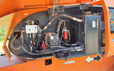 USED 2016 JLG 800S