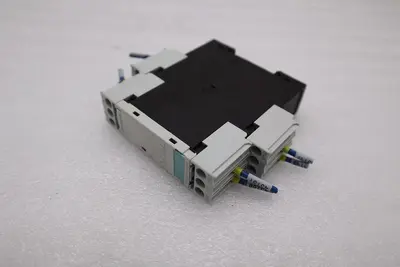 SIEMENS 3RS1800-1HW01 RELAY STOCK H1496A