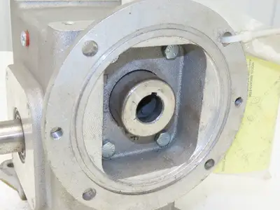 Electra Grove Gear EL-TMQ-826-25-L-140 Gearbox 25:1 Reducer 2.5Hp 70rpm 140TC LH
