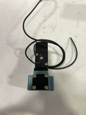 MAC 912B-PM-111CA Pneumatic 4-Way, 2-Position Solenoid Valve 24V 150PSI NIB