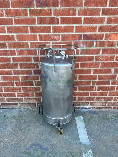 Used ALLOY PRODUCTS 120 LITER STAINLESS STEEL PRESSURE VESSEL 100 PSI Reactors | Equipment Lab #486266