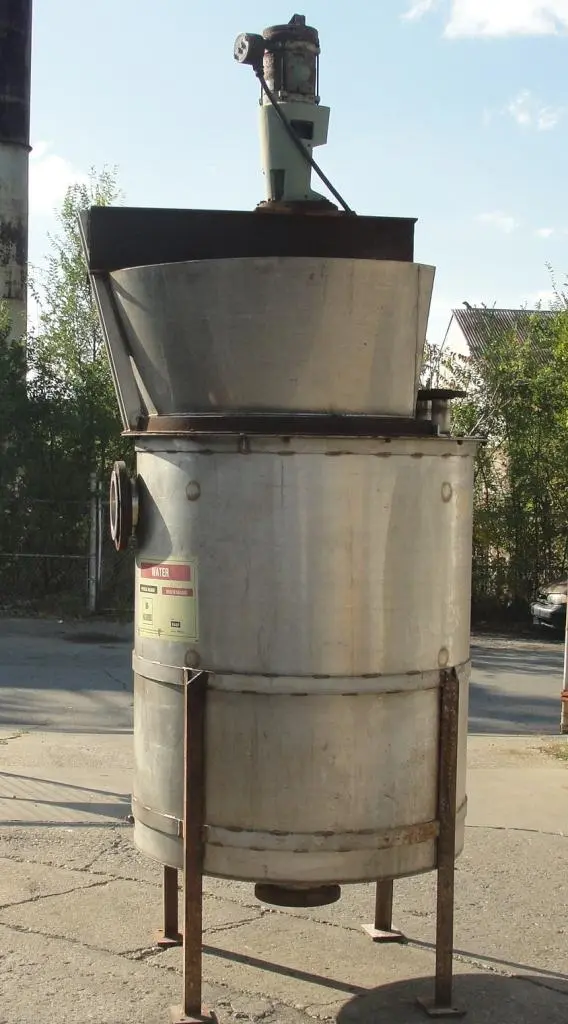 SPC7007  Tank 300 gallon vertical tank, Stainless Steel, 1 hp agitator, conical