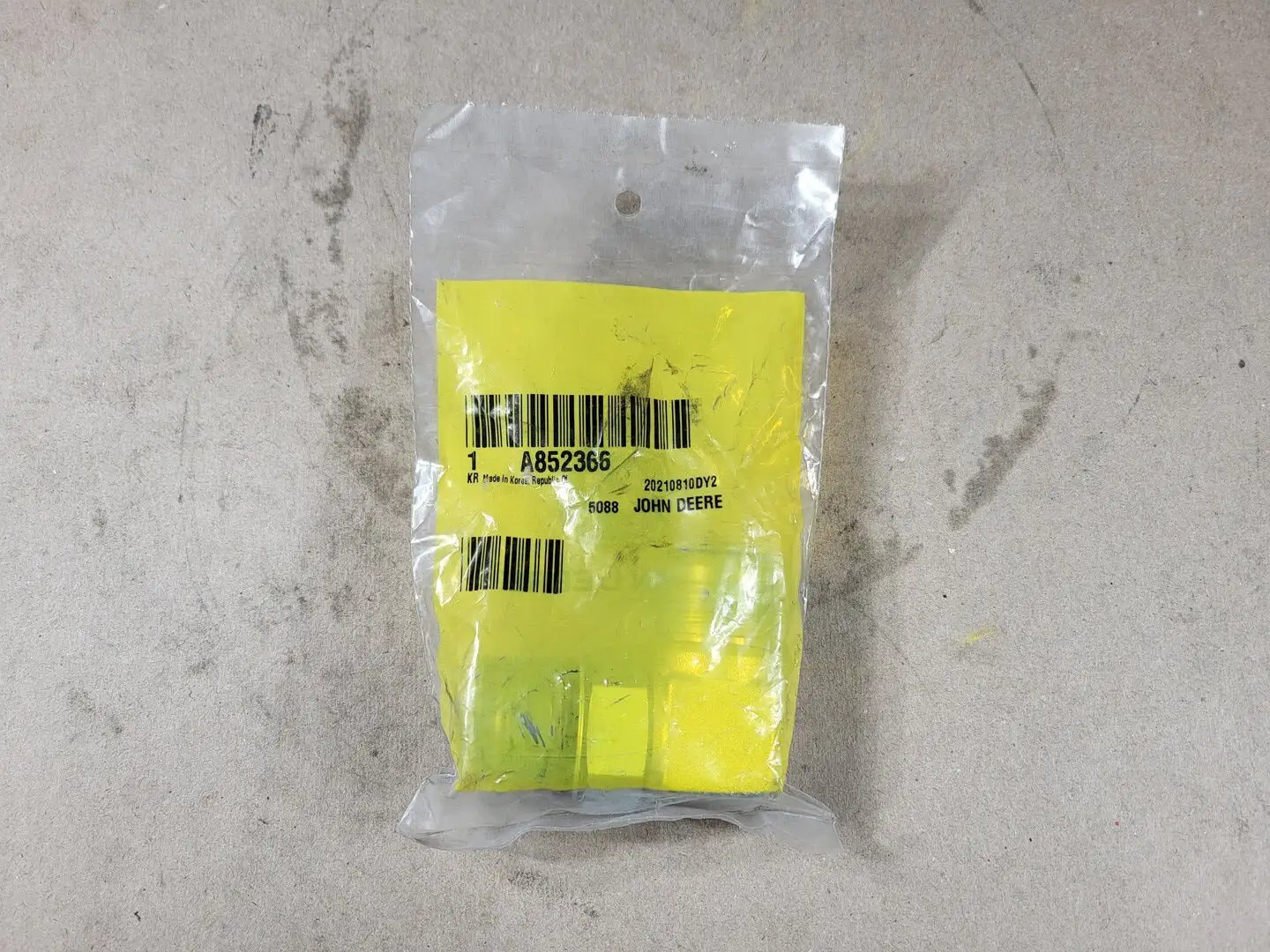 NEW JOHN DEERE A852366