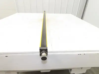 Sick C40E-1203DB200 C4000 Series Safety Light Curtain Sender 1200mm 21ms 24vdc
