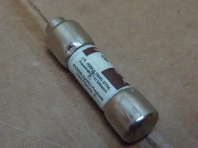 USED LITTELFUSE KLKR-8