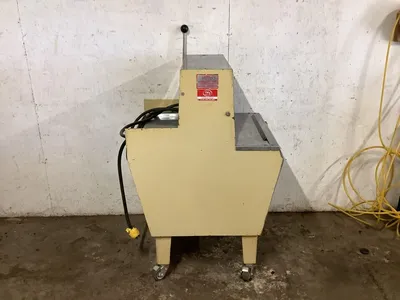 152-0581 Nussex BDN/250 Bread Slicer