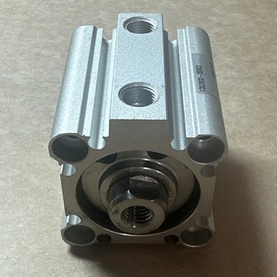 NEW SMC CDQ2B32-20DCZ