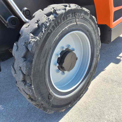 USED 2019 JLG 742