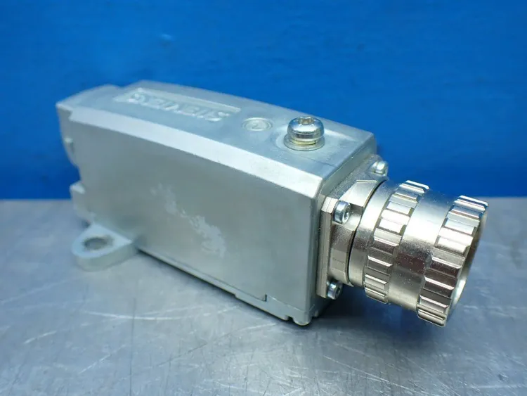Used SIEMENS 6SL30550AA005HA3 Encoders | HGR 24 #752261