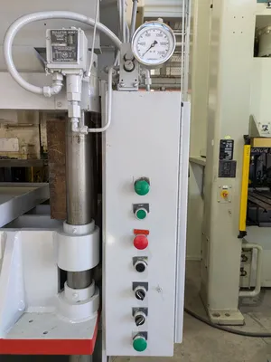 USED LAWTON LAWTON  PRESS