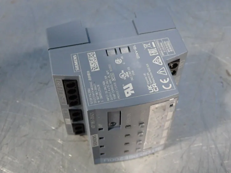 Used SIEMENS 6EP19612BA21 Circuit Breakers Ohio US | HGR 24 #1006473
