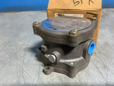 USED DWYER 195002F