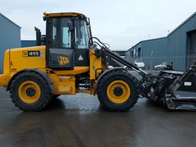 USED 2022 JCB 411