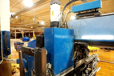 Dodds DE-790CNC Double End CNC Automatic English Drawer Dovetailer With Trimming And Notching
