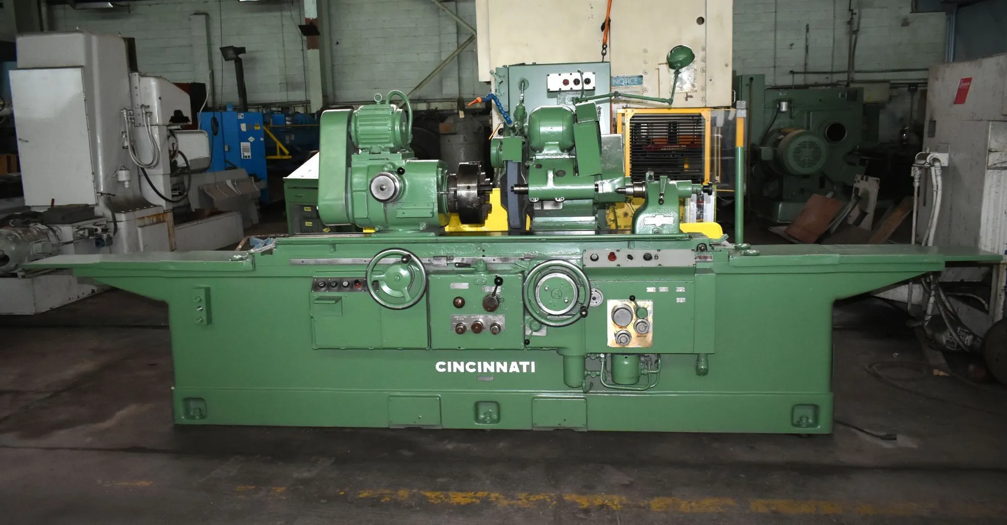 USED CINCINNATI MILACRON DE