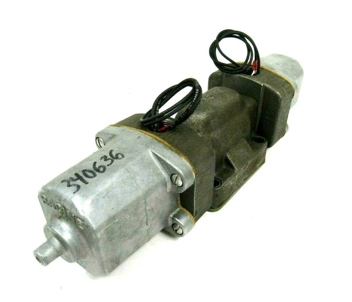 NEW RACINE HYDRAULIC VALVE