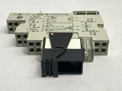 USED PHOENIX CONTACT RELAY 2961192 W/ WEIDMULLER 8536691001