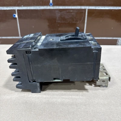 USED Square D LJ-217