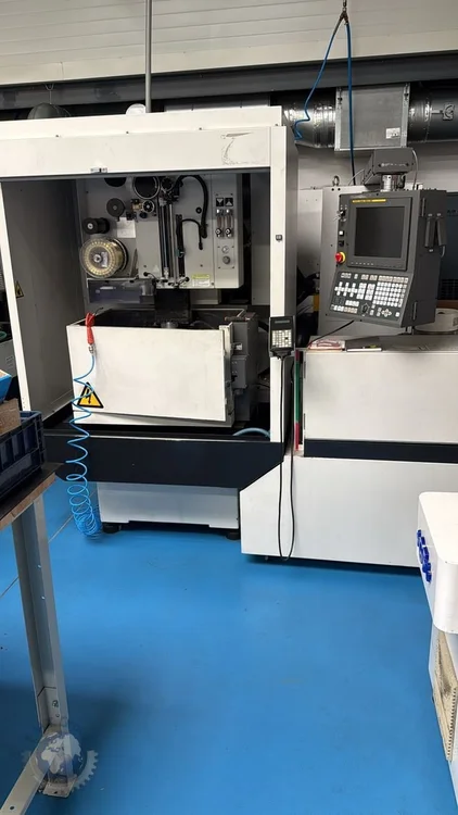 Used 2006 FANUC ROBOCUT ALFA 	OIC A04B Wire EDM SK | F.M.T. Group s.r.o. #1390555